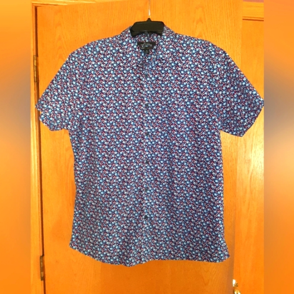 Mens size XL,  Marc Anthony casual shirt